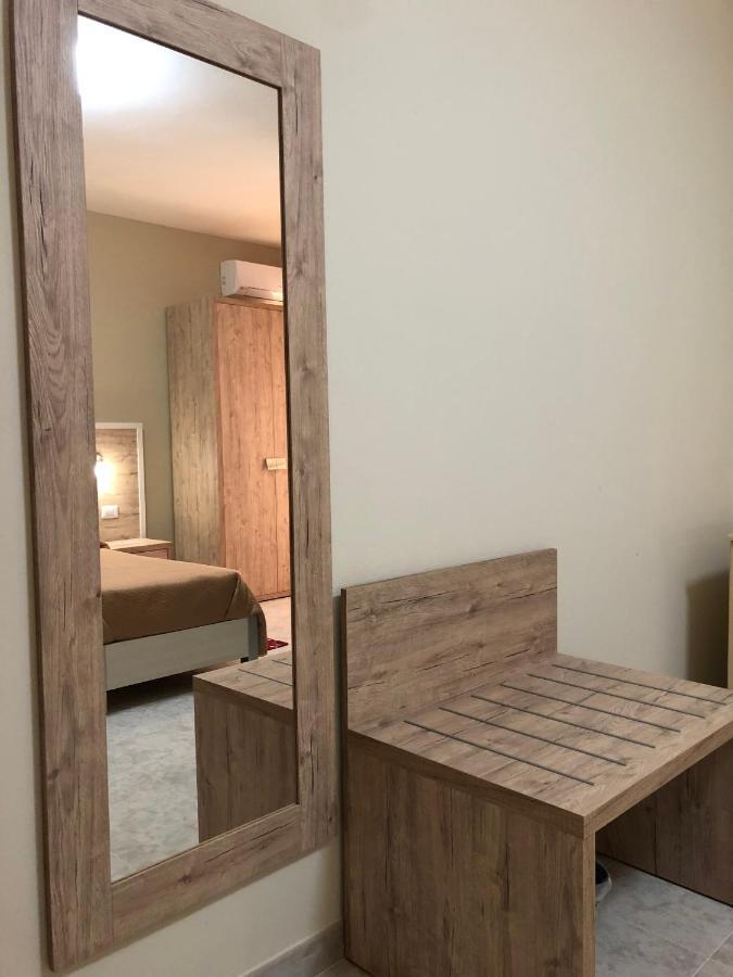 Hotel Centrale Quartu Sant'Elena Eksteriør billede